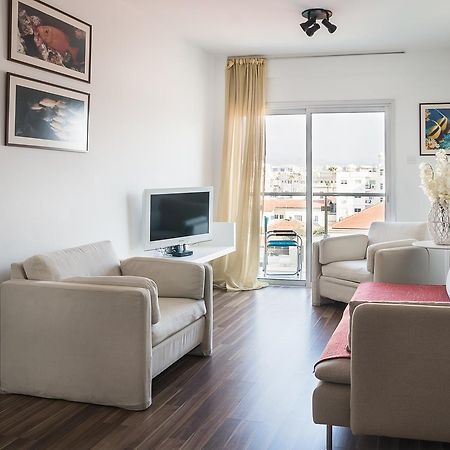 City Center Apartment Лимасол Экстерьер фото