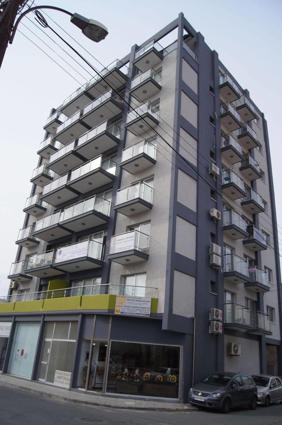 City Center Apartment Лимасол Экстерьер фото